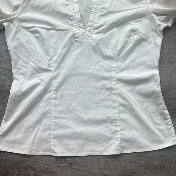 4/$50 RW&CO Fitted Crisp White Shirt/Blouse - Picture 4 of 6